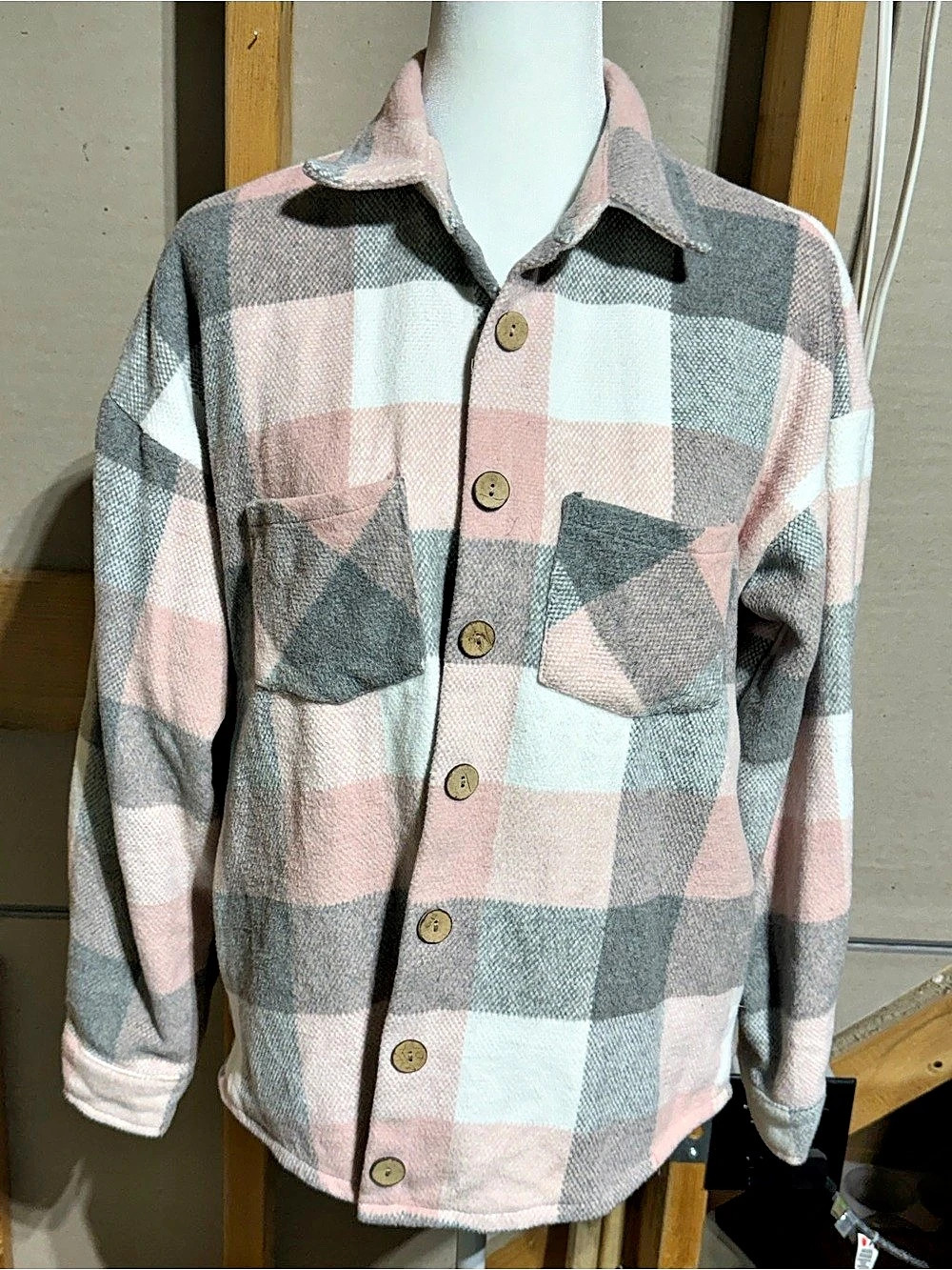 Pulse Plaid Shirt Jacket in Pink & Gray Size Small